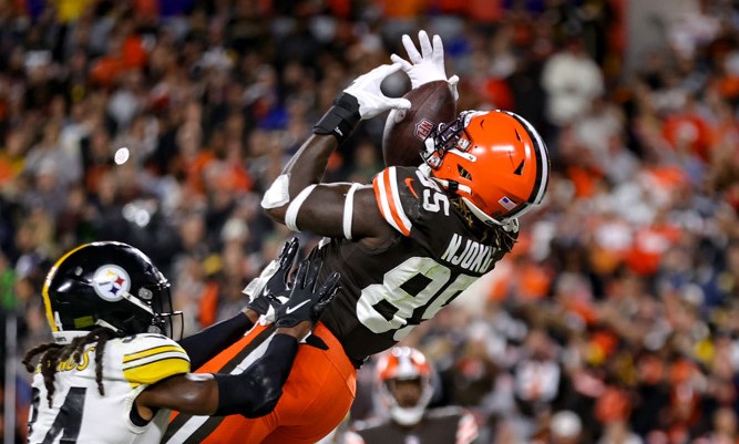 Cleveland Browns David Njoku Tight End