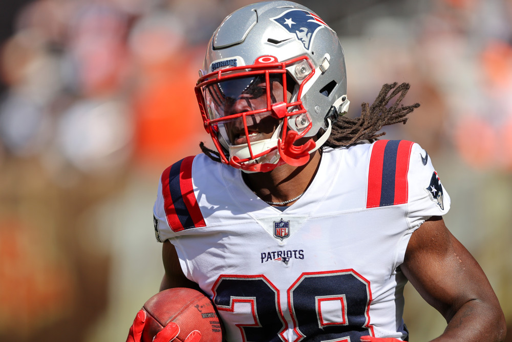 Week 13 Running Back Start/Sit RB Roster Advice NFL Season 2025 Lineup Who to Play Must Know Names Fantasy Football FF