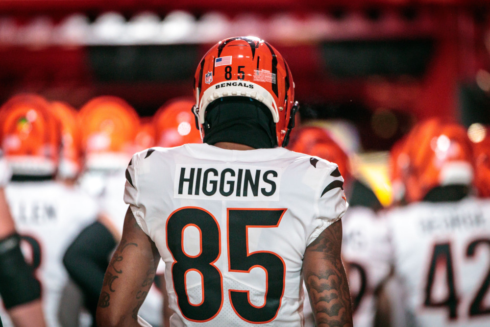 SuperFlex Startup Mock Draft Dynasty Fantasy Football FF Roster Construction How To Build A Championship Team NFL Tight End Premium SF Example Board 2025