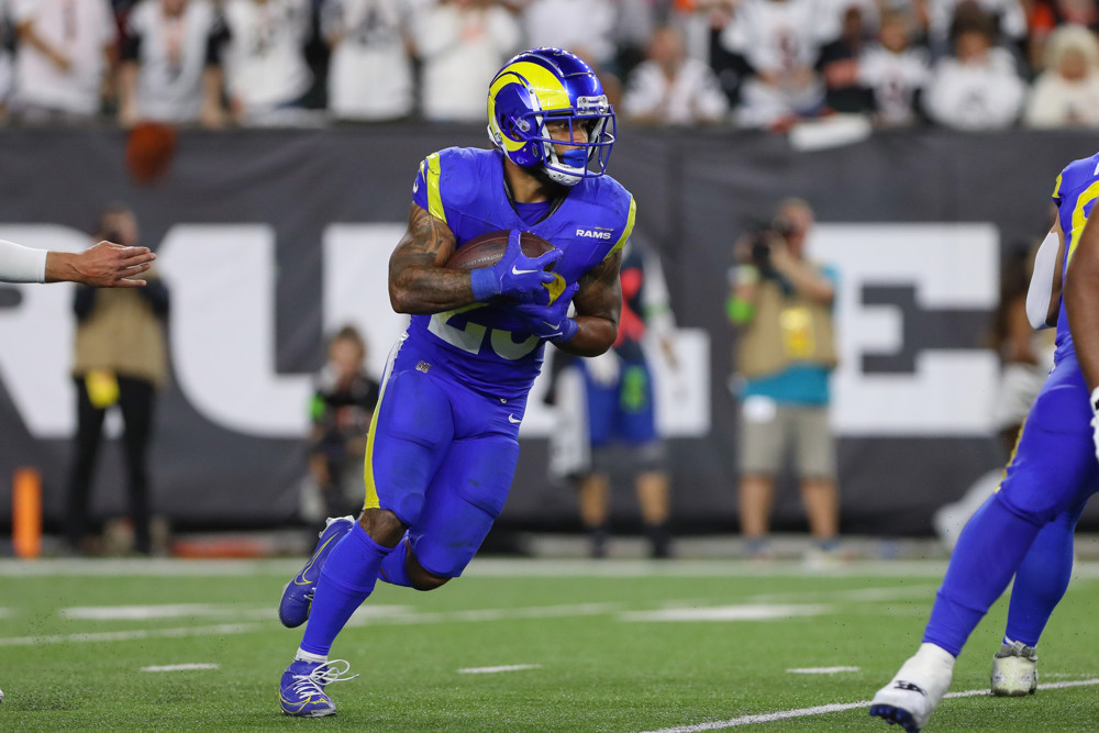 Week 15 Thursday Preview TNF Players to Know Fantasy Points Data Suite Start/Sit advice