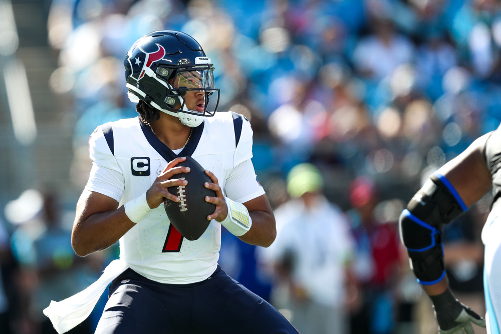 Week 15 Quarterback Start/Sit QB Roster Advice NFL Season 2025 Lineup Who to Play Must Know Names Fantasy Football FF