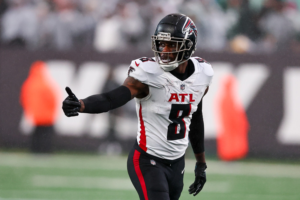 SuperFlex Startup Mock Draft Dynasty Fantasy Football FF Roster Construction How To Build A Championship Team NFL Tight End Premium SF Example Board 2025
